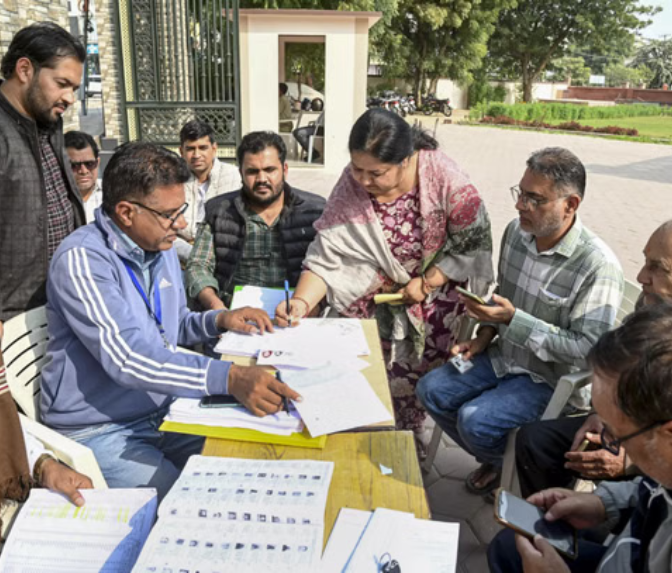 SIR Voter List 2026 में 6 करोड़ नाम हटने का मामला